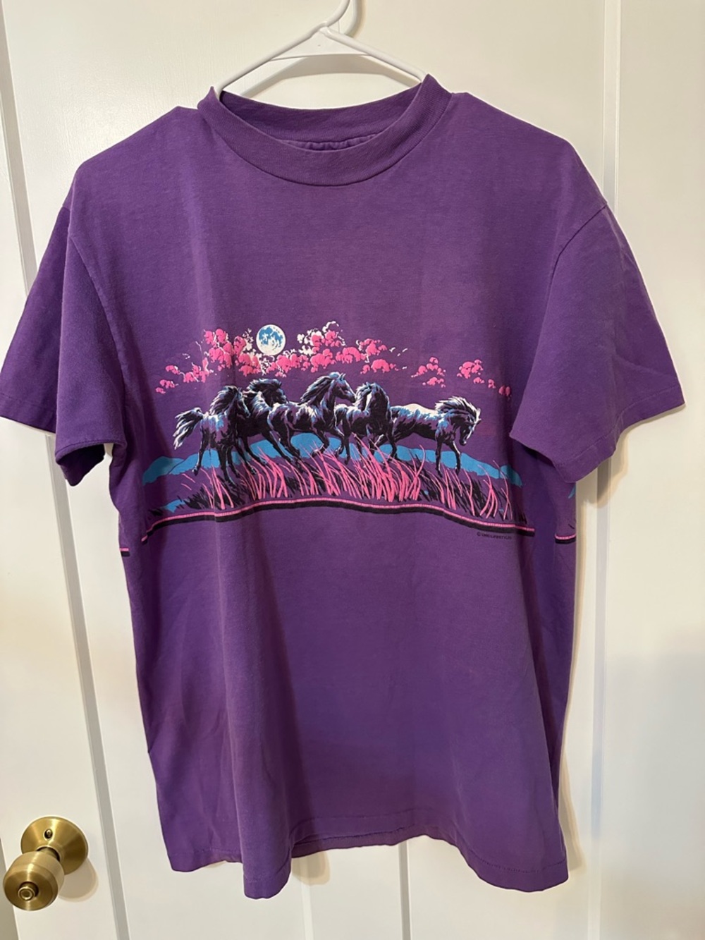 VINTAGE Purple Graphic T-Shirt with Galloping Horses western retro cowgirl